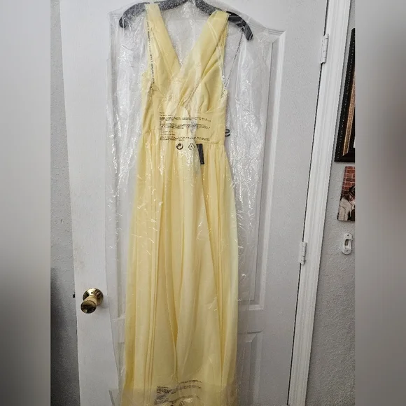 Sachin & Babi Women's Yellow Kenzia Gown SZ 2 NEW